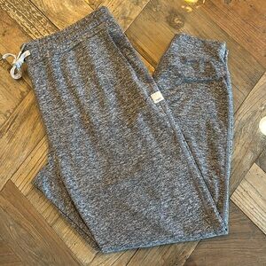 Vuori Performance Jogger Women’s size small Heather Grey